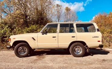 Toyota-Land-Cruiser-1983-SUV-2