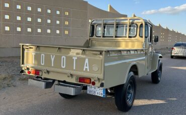 Toyota-Land-Cruiser-1984-Extended-Cab-Pickup-10