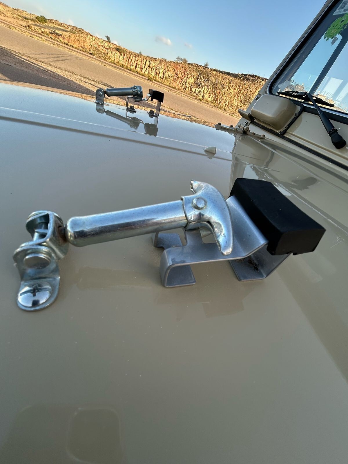 Toyota-Land-Cruiser-1984-Extended-Cab-Pickup-11