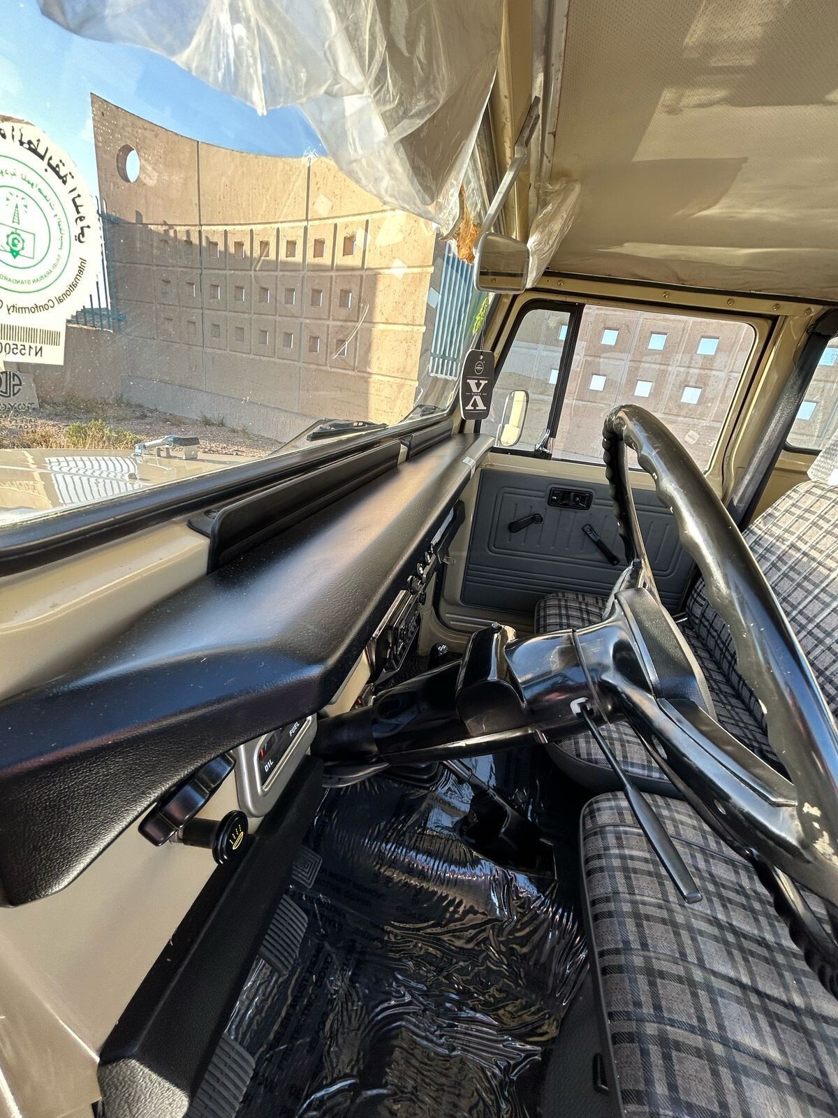 Toyota-Land-Cruiser-1984-Extended-Cab-Pickup-14