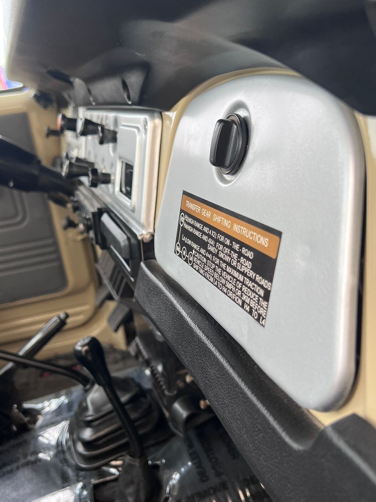 Toyota-Land-Cruiser-1984-Extended-Cab-Pickup-15