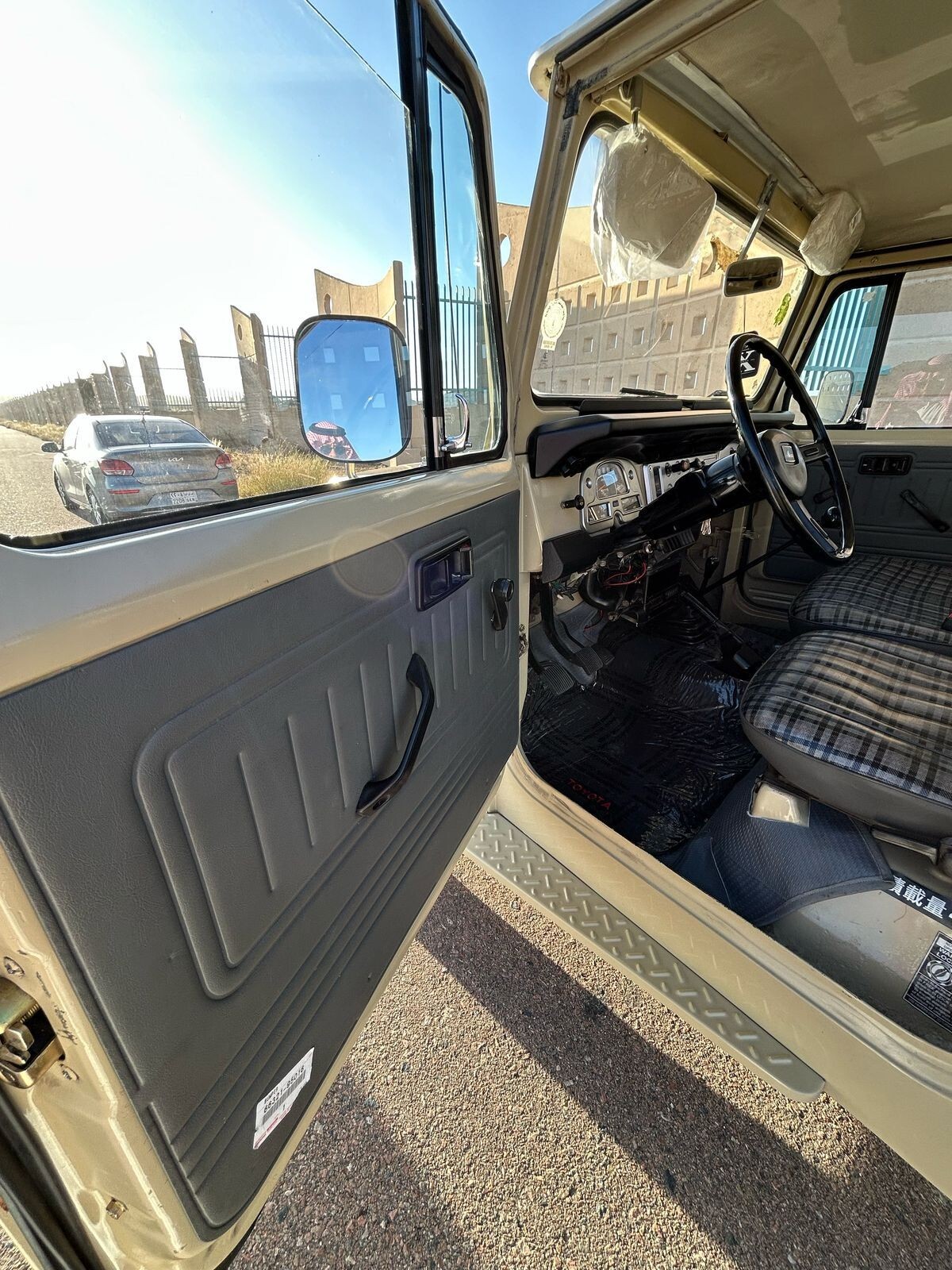 Toyota-Land-Cruiser-1984-Extended-Cab-Pickup-16