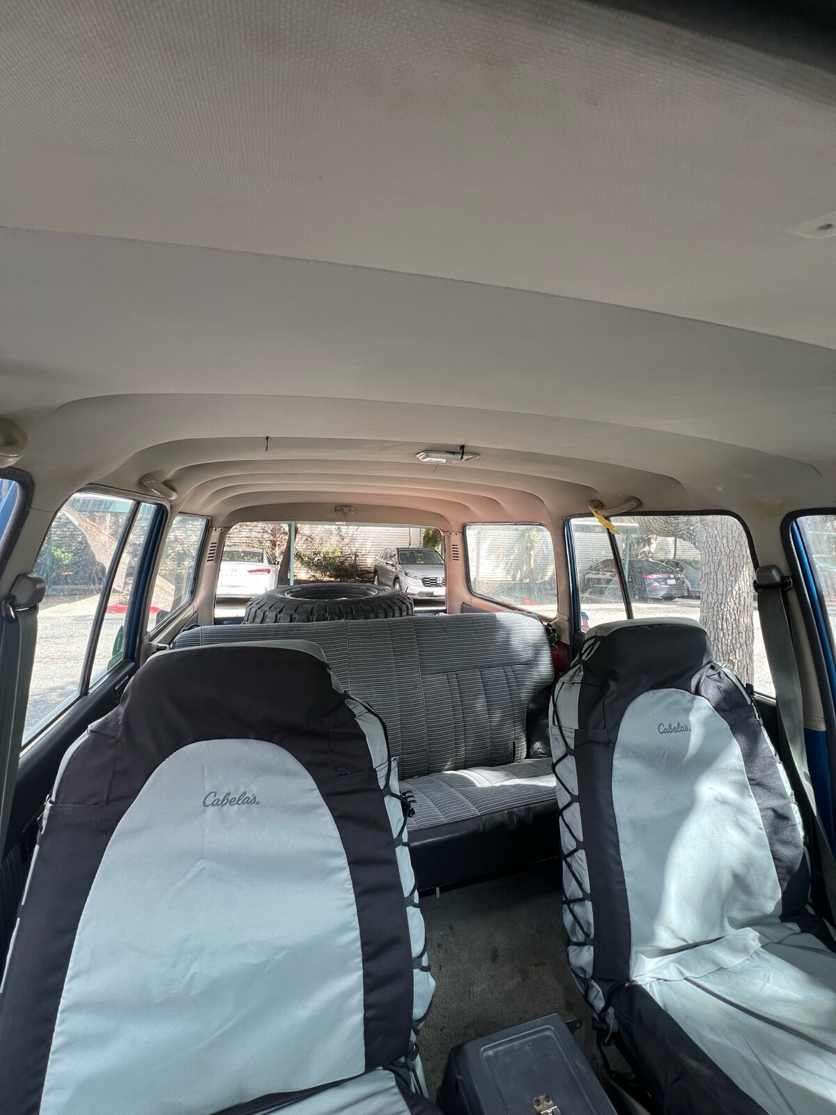 Toyota-Land-Cruiser-1984-SUV-10