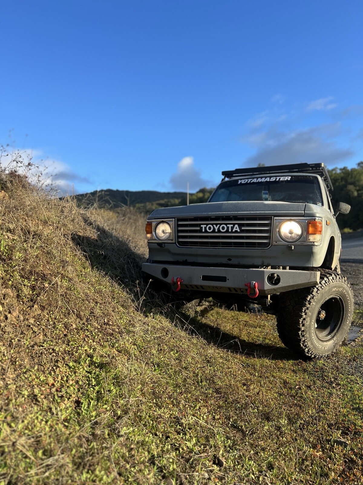 Toyota-Land-Cruiser-1984-SUV-3