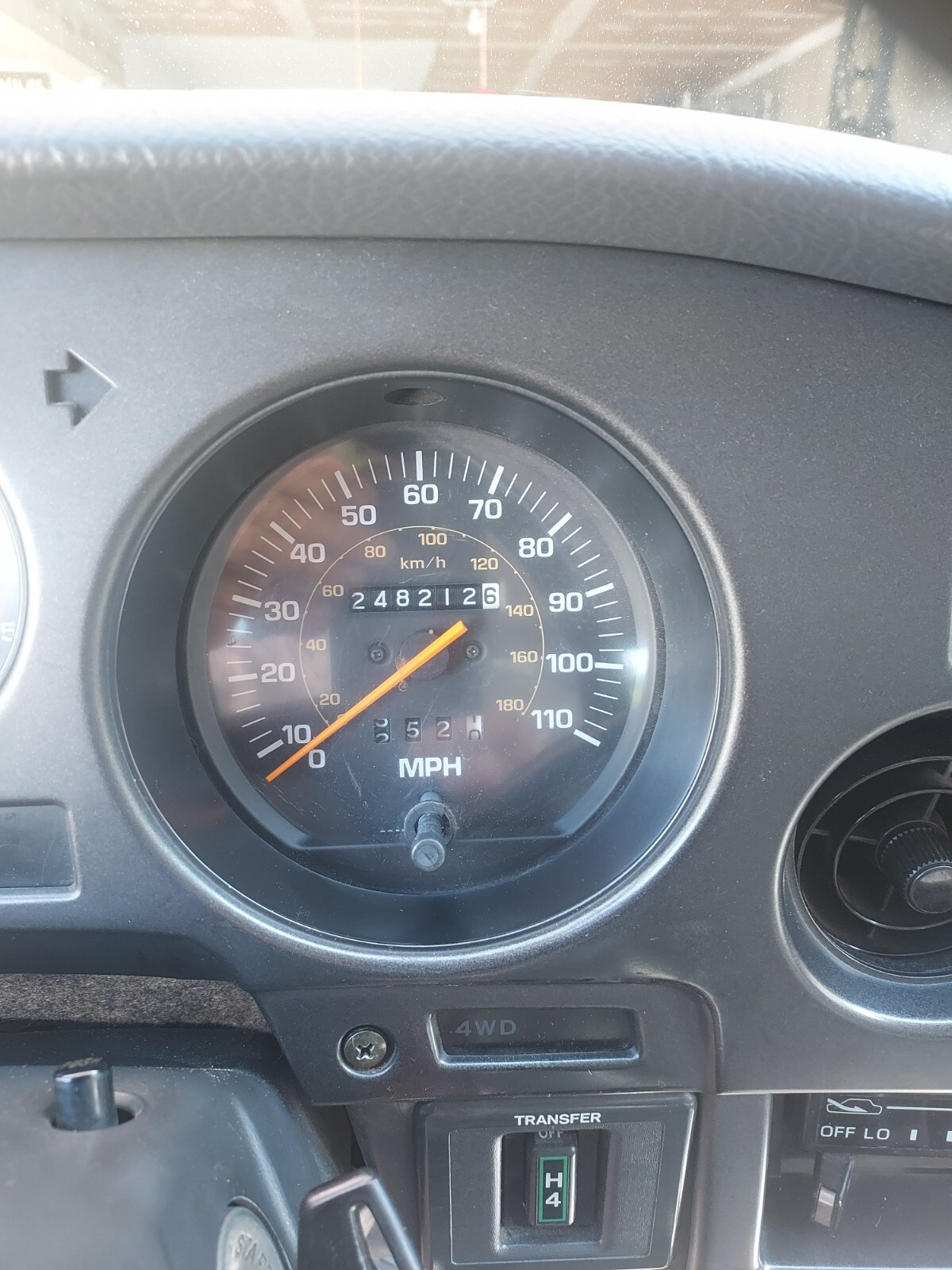 Toyota-Land-Cruiser-1988-SUV-11