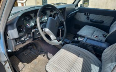 Toyota-Land-Cruiser-1988-SUV-4