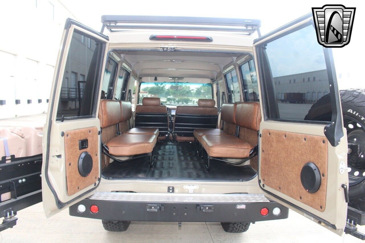 Toyota-Land-Cruiser-1994-other-28