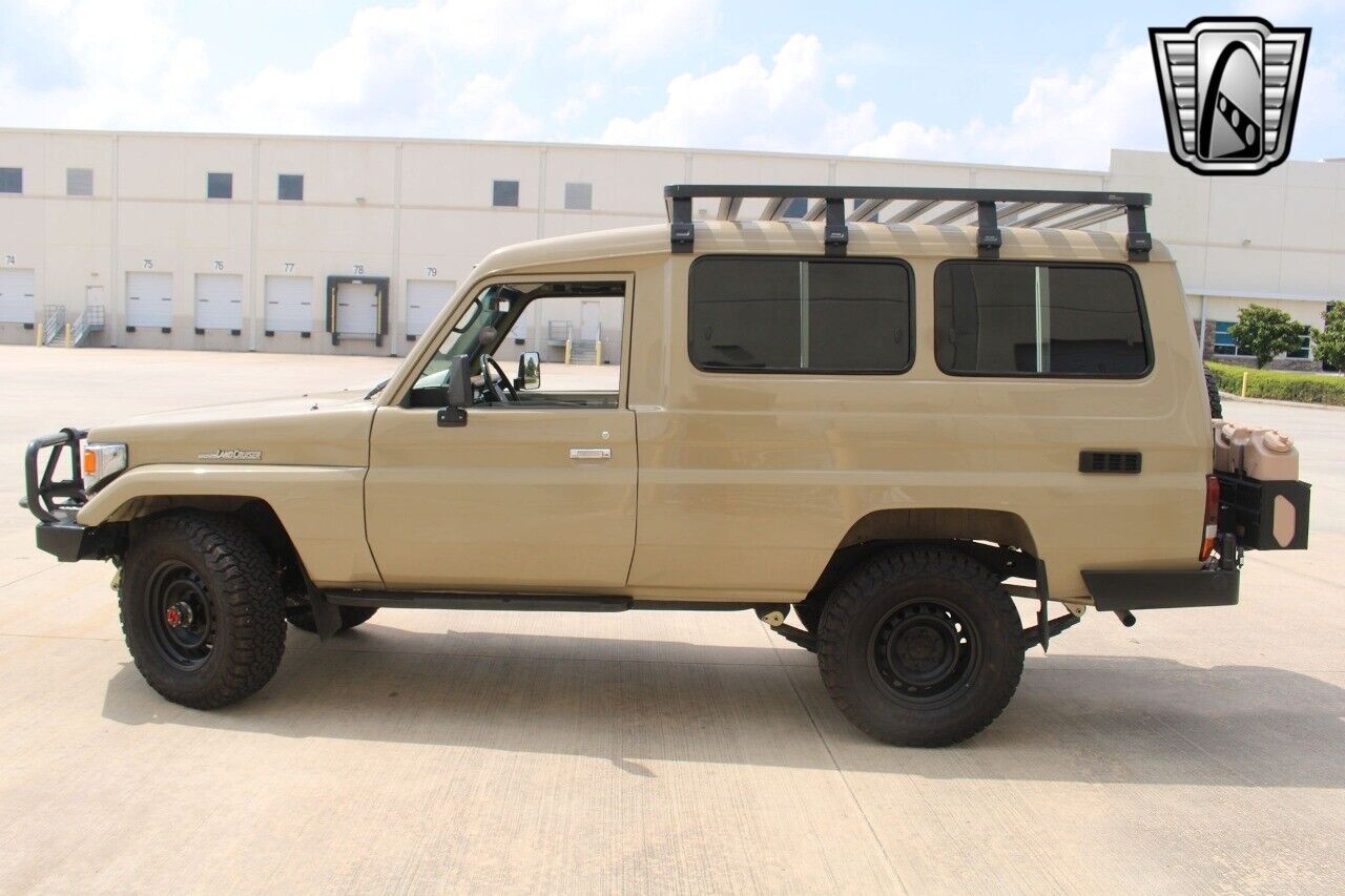 Toyota-Land-Cruiser-1994-other-31