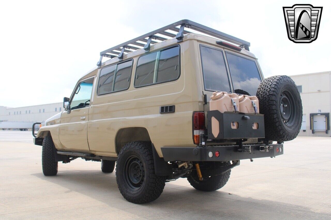 Toyota-Land-Cruiser-1994-other-34