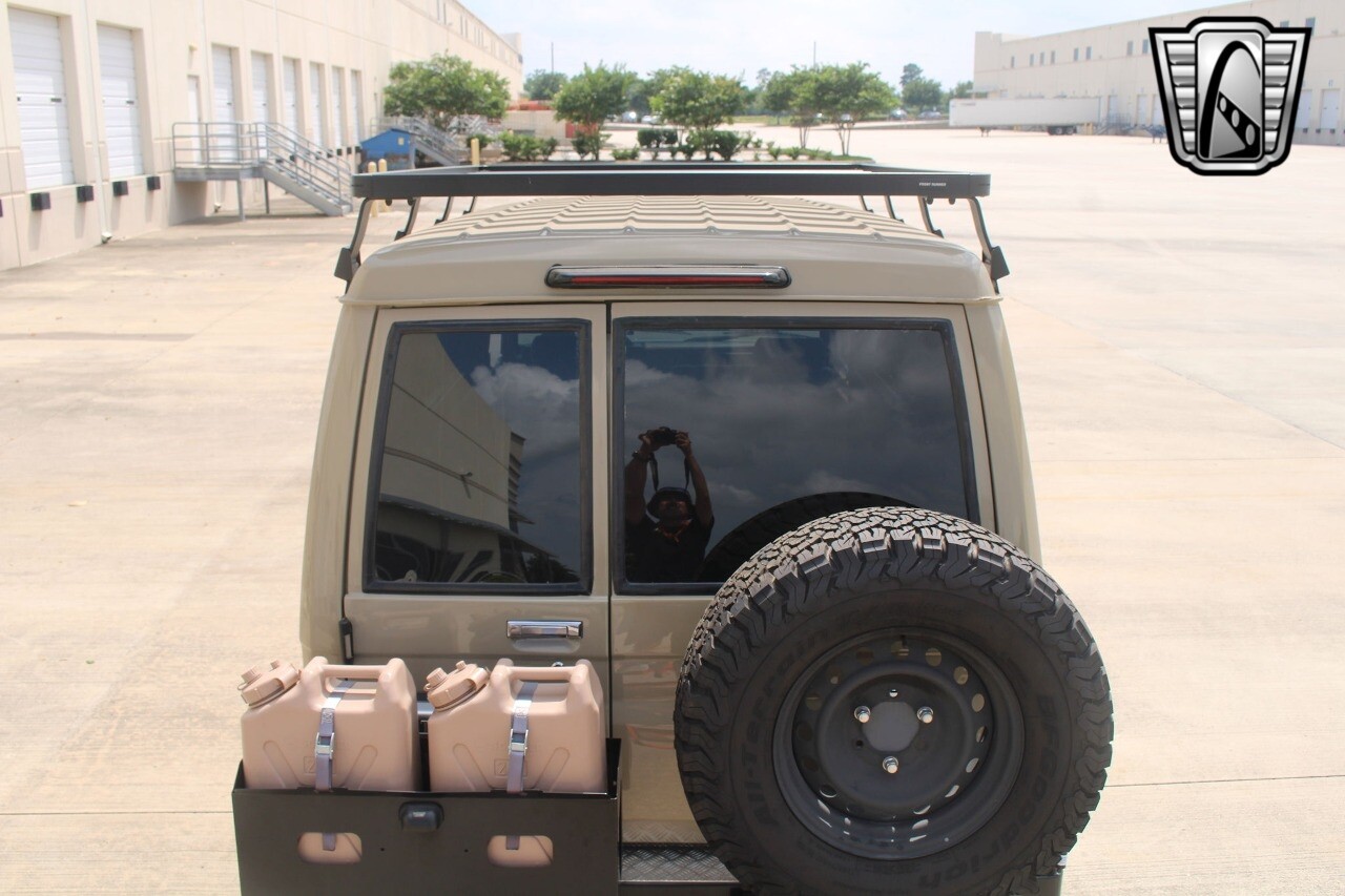 Toyota-Land-Cruiser-1994-other-35