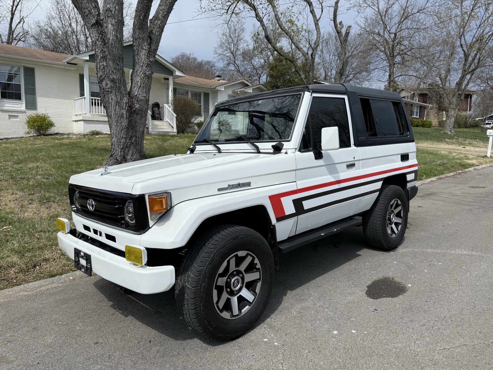Toyota-Land-Cruiser-1995-Coupe-1