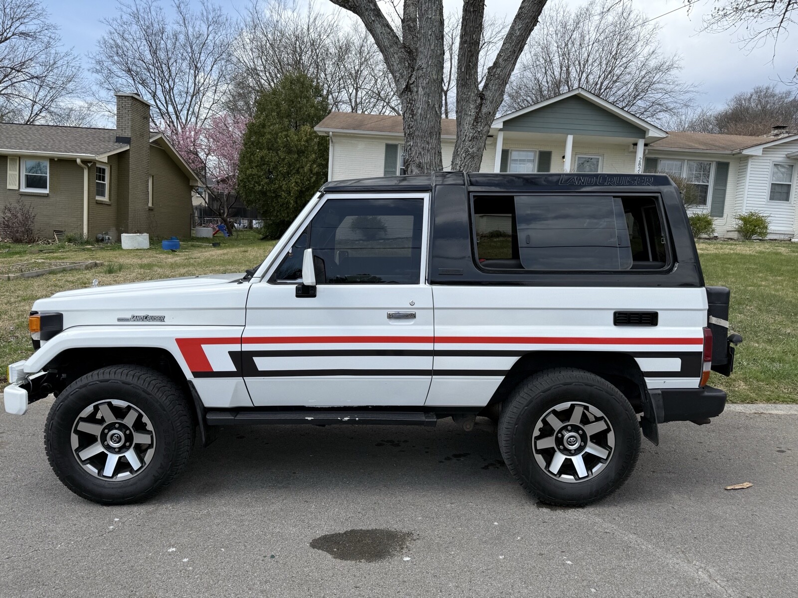 Toyota-Land-Cruiser-1995-Coupe-4