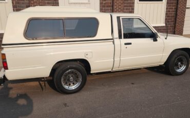 Toyota-Other-1988-truck-1