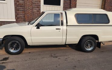 Toyota-Other-1988-truck-9