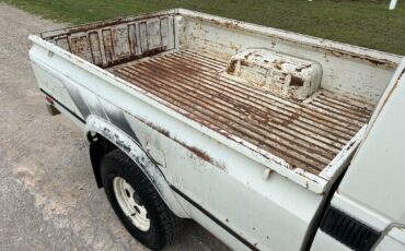 Toyota-Pickup-1982-Standard-Cab-Pickup-13