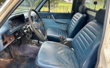 Toyota-Pickup-1982-Standard-Cab-Pickup-21