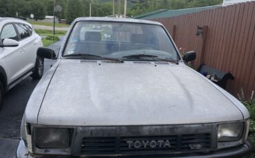 Toyota-Pickup-1989-1