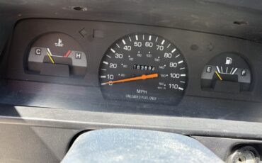 Toyota-Pickup-1992-12
