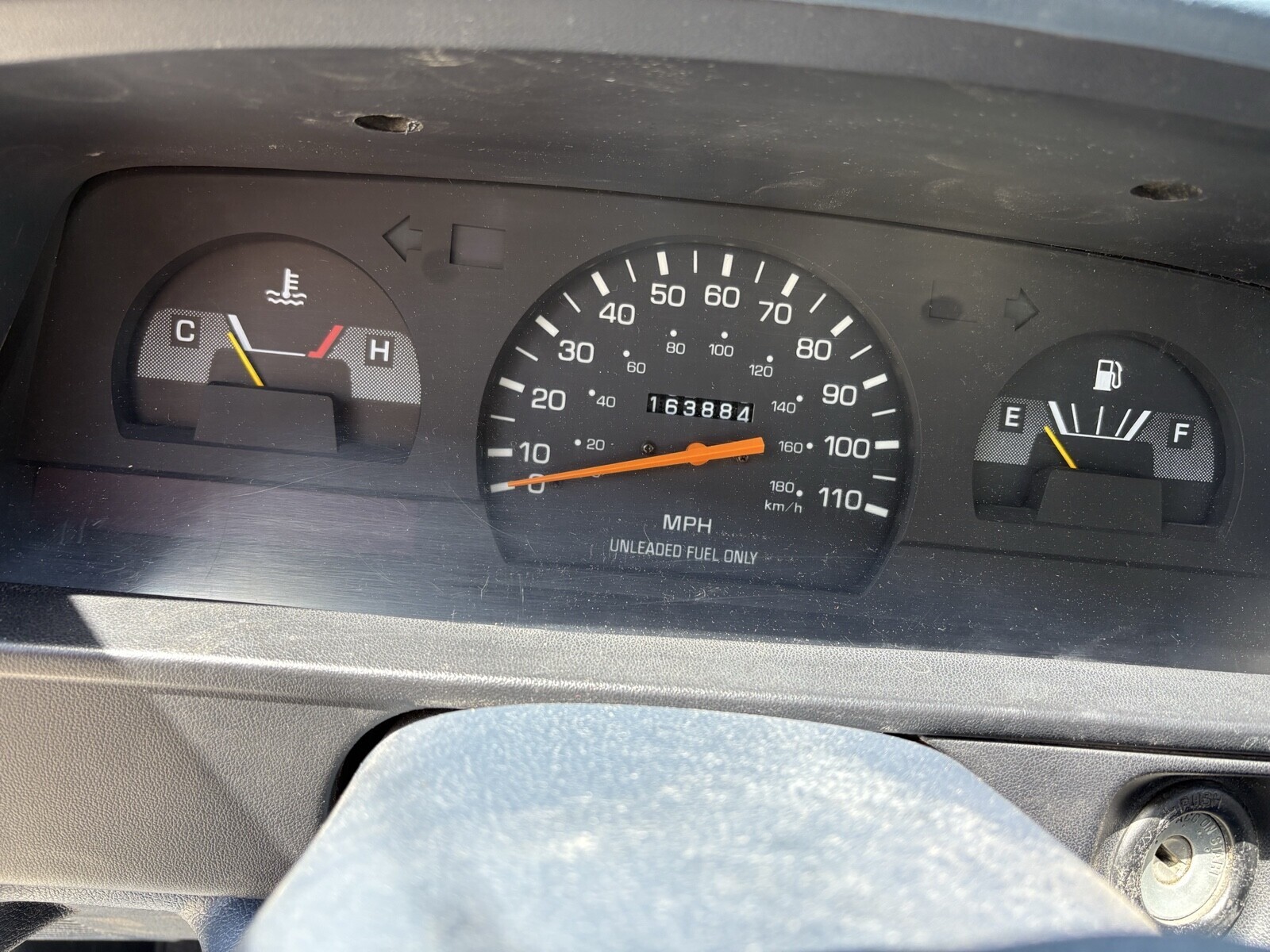 Toyota-Pickup-1992-12