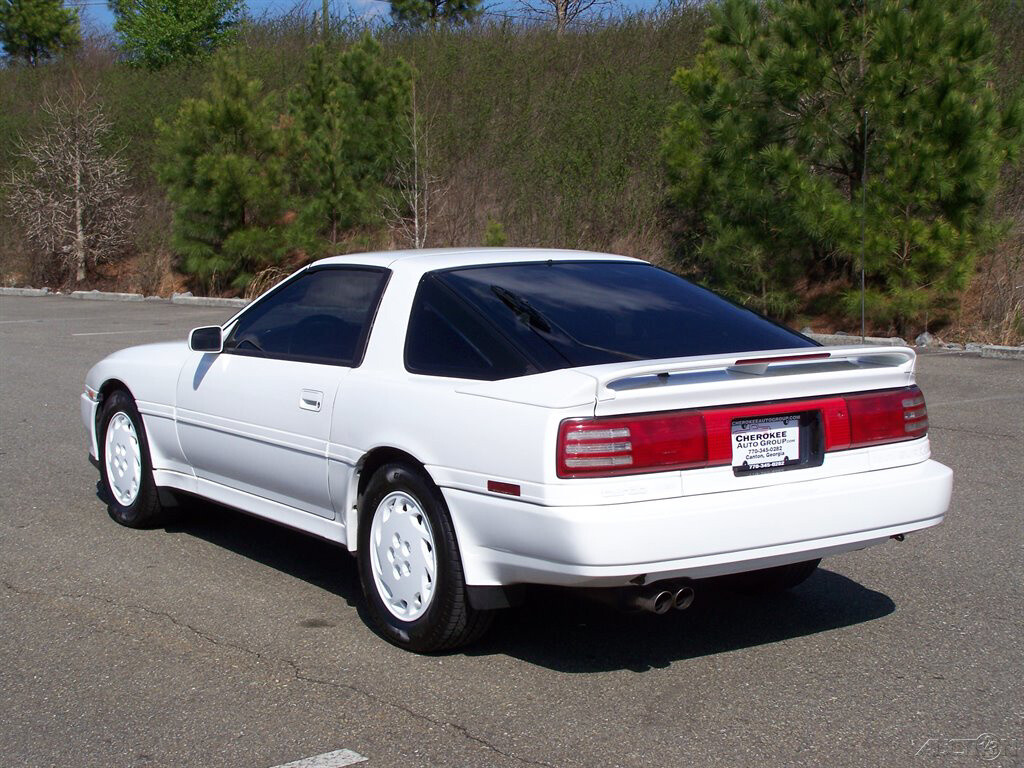 Toyota-Supra-1990-Hatchback-1