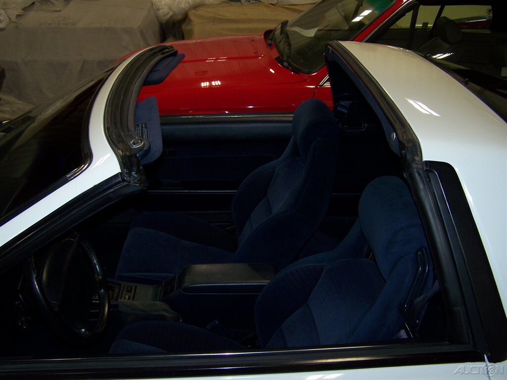 Toyota-Supra-1990-Hatchback-10