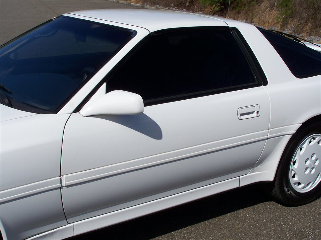 Toyota-Supra-1990-Hatchback-22