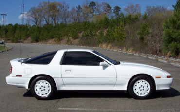 Toyota-Supra-1990-Hatchback-5