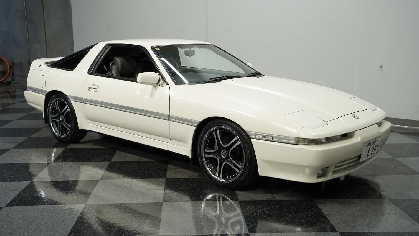 Toyota-Supra-1991-Coupe-13