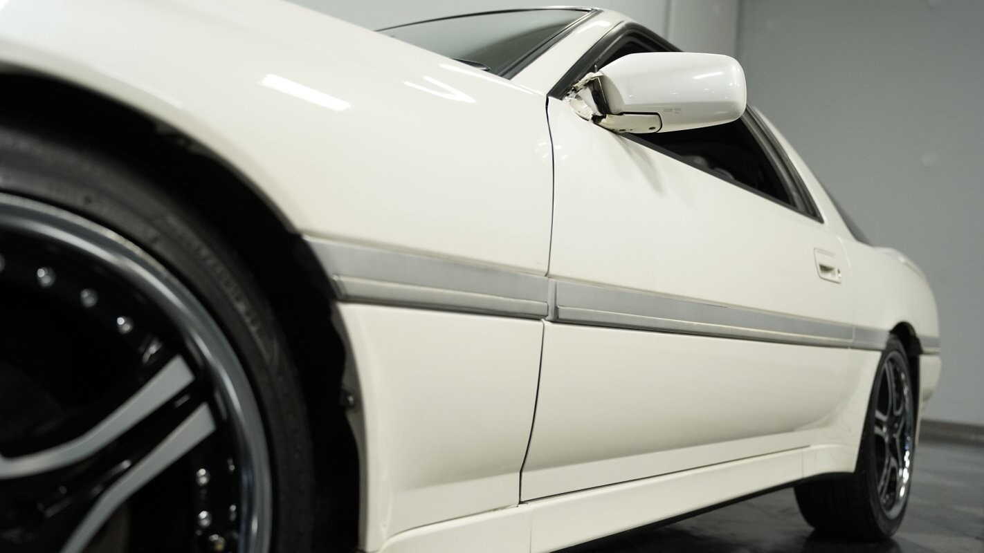 Toyota-Supra-1991-Coupe-18