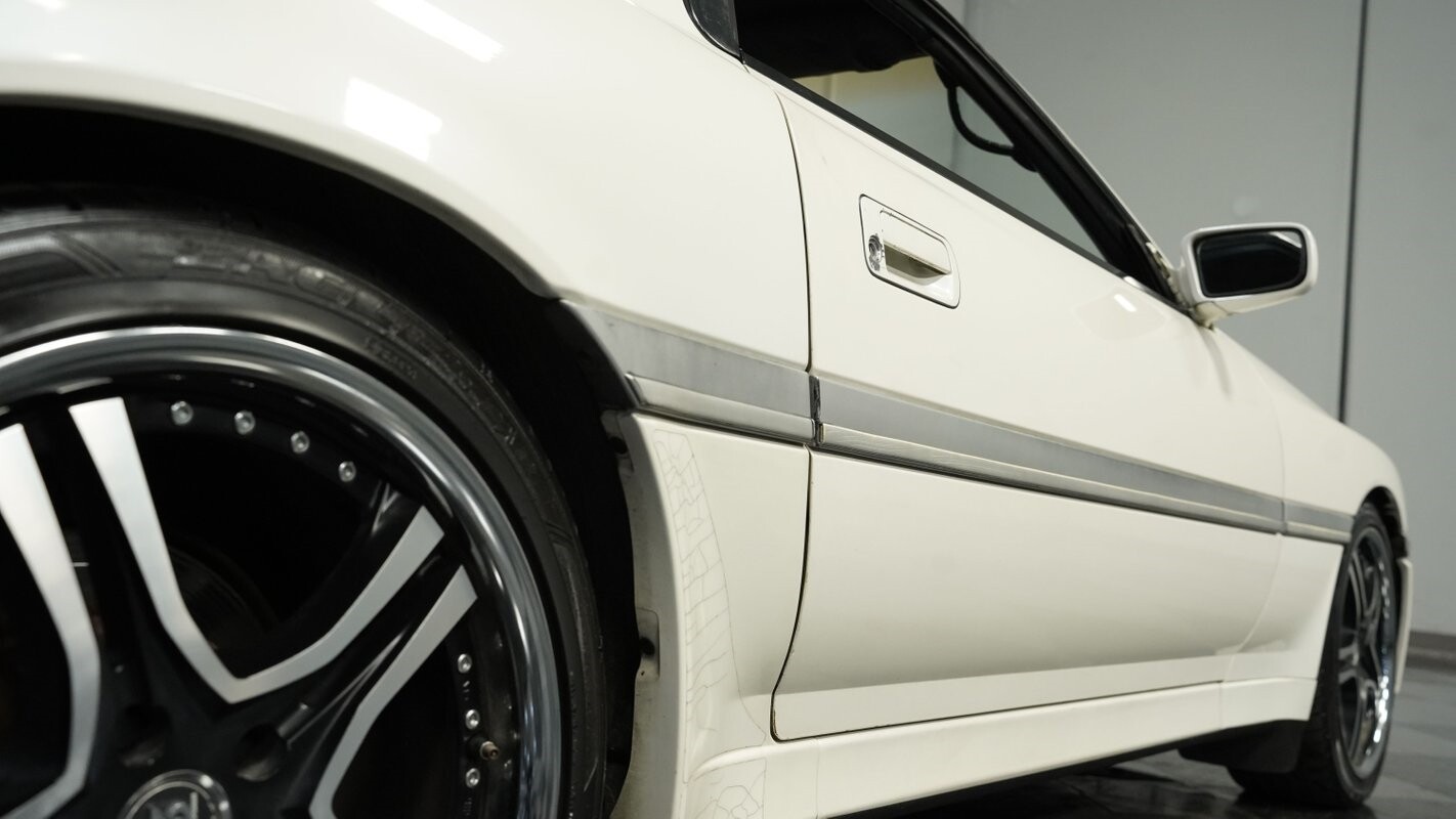 Toyota-Supra-1991-Coupe-22
