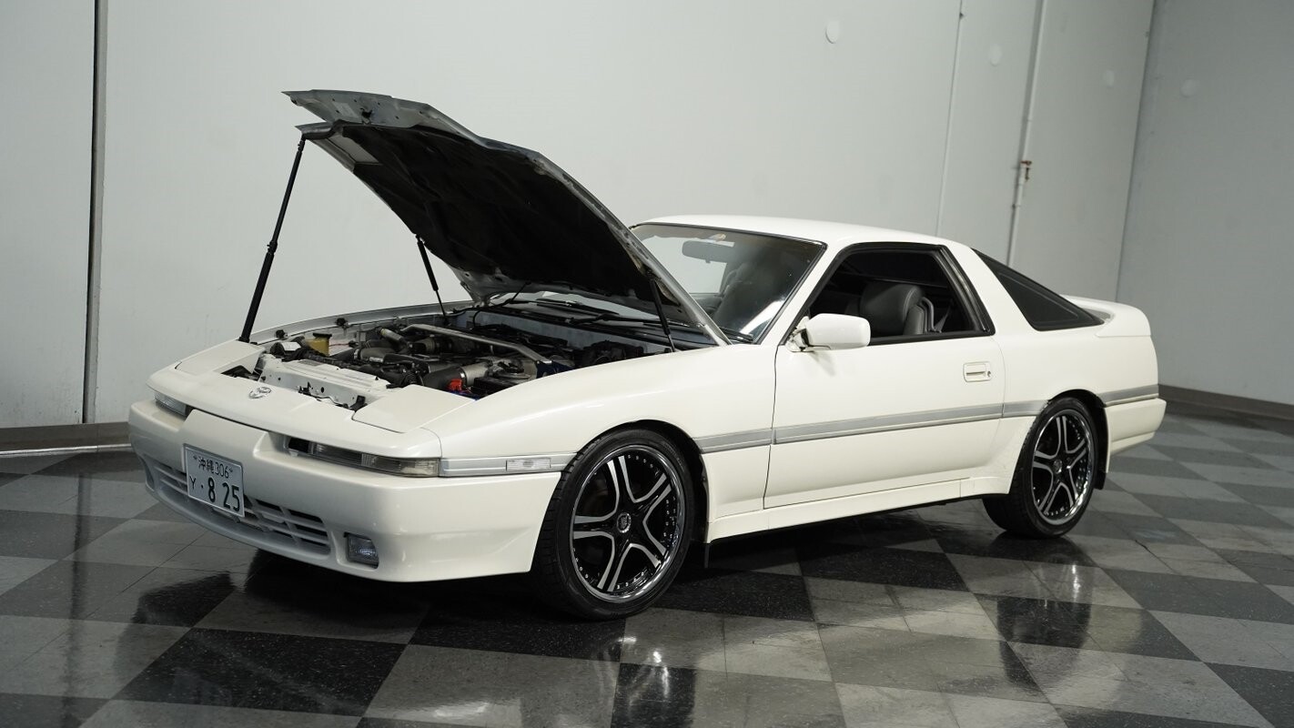 Toyota-Supra-1991-Coupe-25