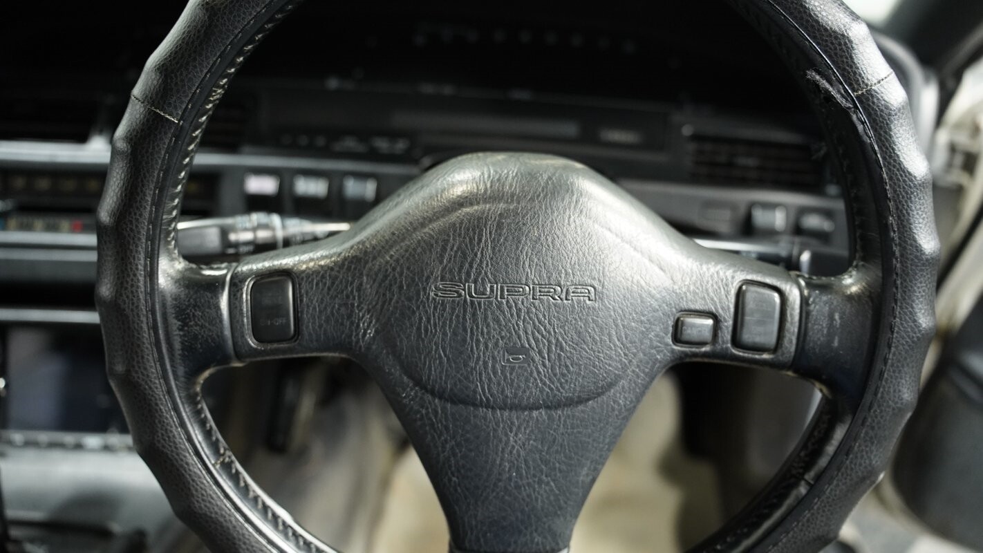 Toyota-Supra-1991-Coupe-30