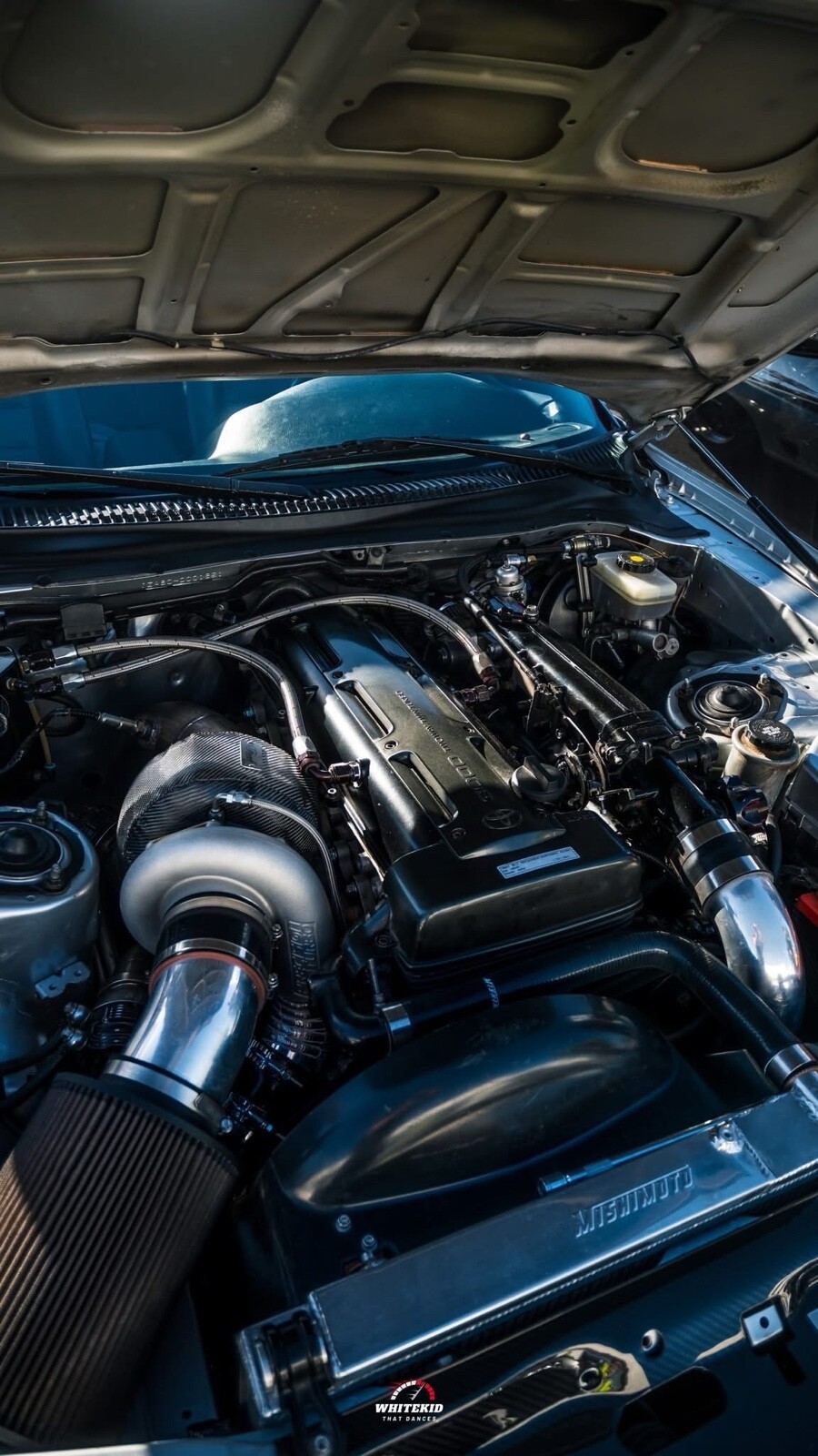 Toyota-Supra-1993-Hatchback-18