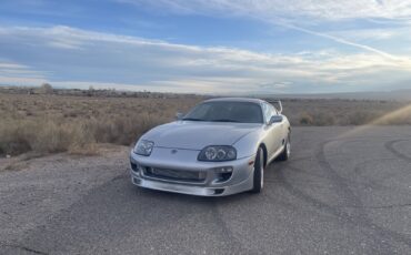 Toyota-Supra-1993-Hatchback-2