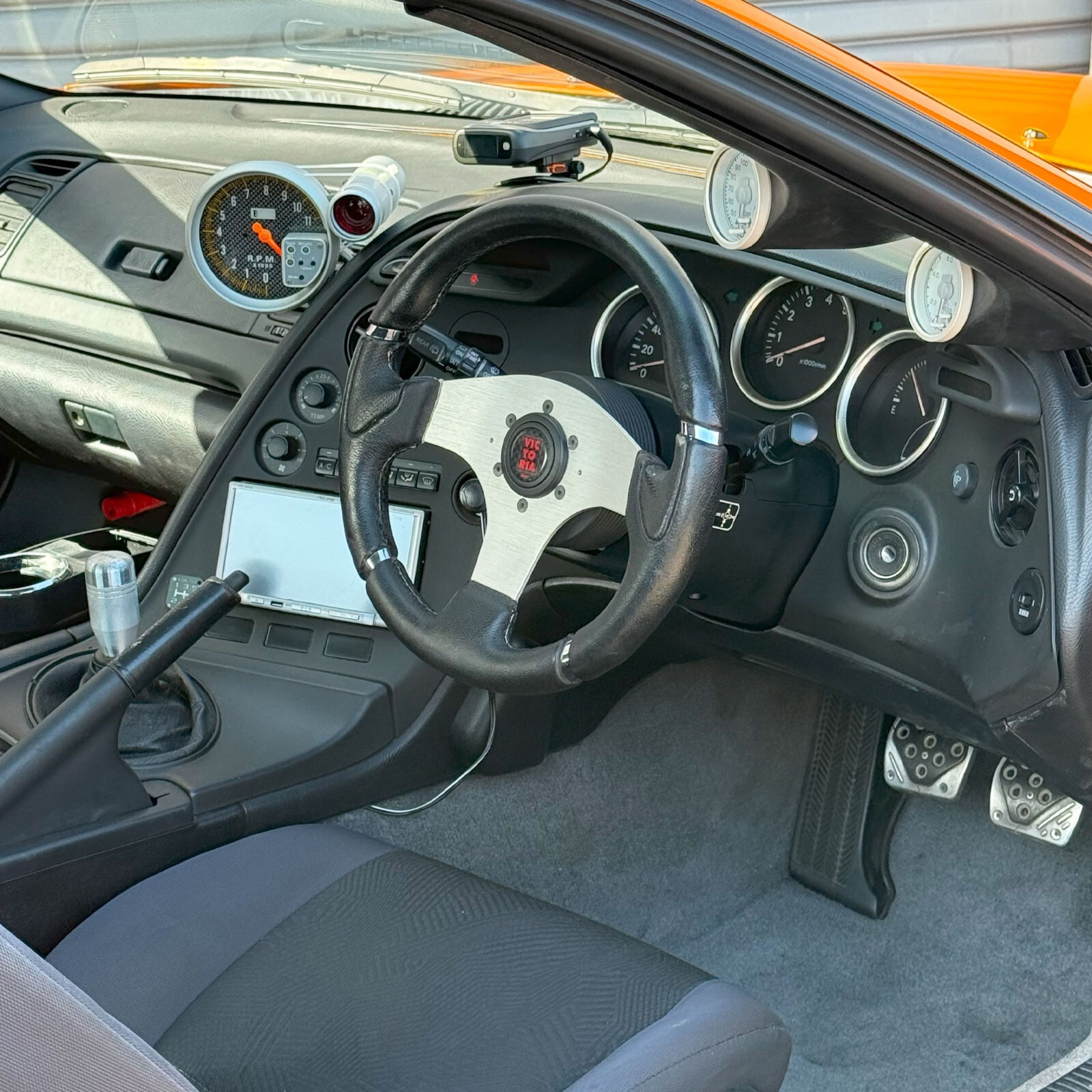 Toyota-Supra-1994-Coupe-17