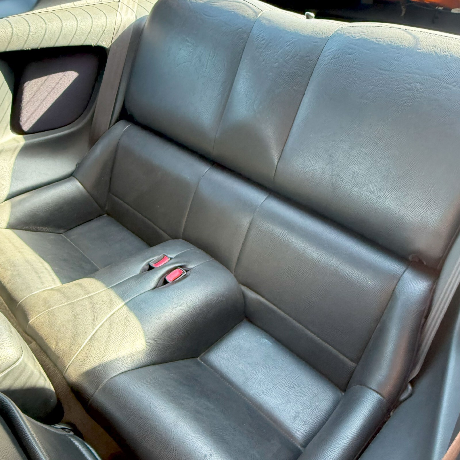 Toyota-Supra-1994-Coupe-22