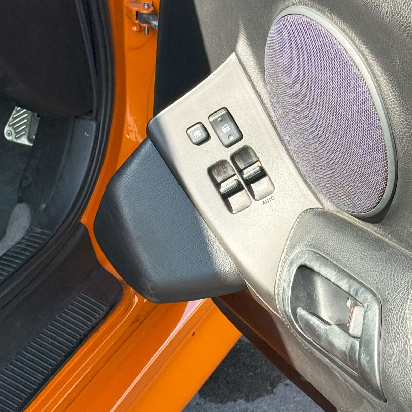 Toyota-Supra-1994-Coupe-24
