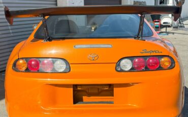 Toyota-Supra-1994-Coupe-9