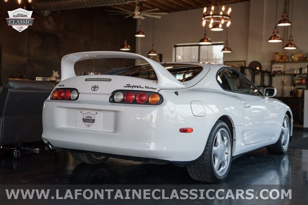 Toyota-Supra-1995-2D-Coupe-1