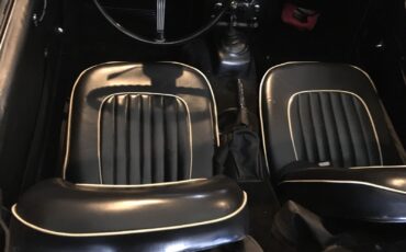Triumph-Other-1965-Convertible-9
