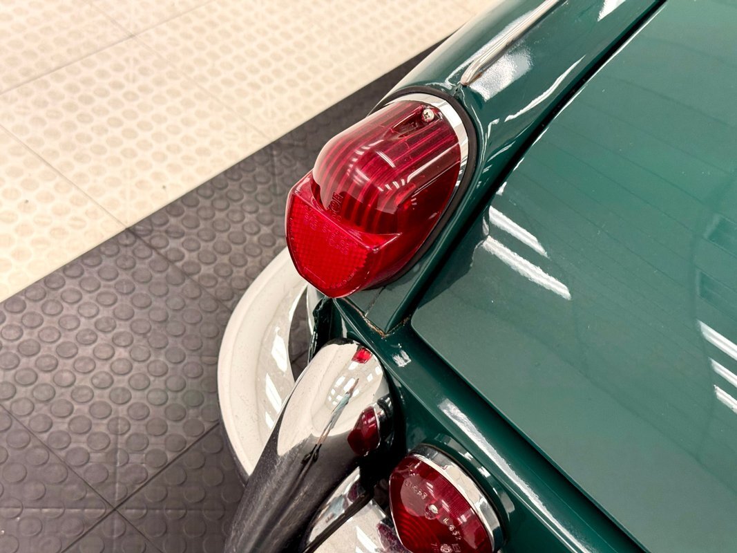 Triumph-Spitfire-1967-Convertible-14