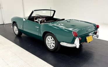 Triumph-Spitfire-1967-Convertible-2