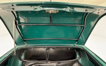 Triumph-Spitfire-1967-Convertible-23