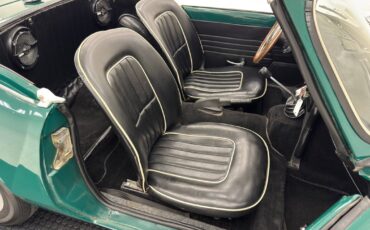 Triumph-Spitfire-1967-Convertible-32