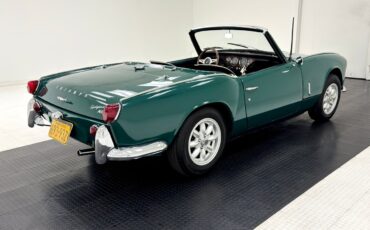 Triumph-Spitfire-1967-Convertible-4