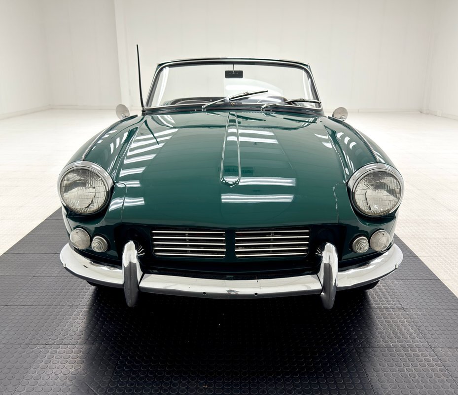 Triumph-Spitfire-1967-Convertible-7