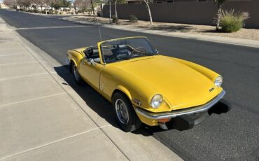 Triumph-Spitfire-1971-Convertible-5