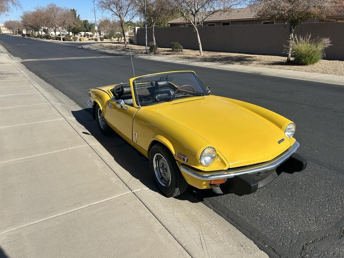 Triumph-Spitfire-1971-Convertible-5