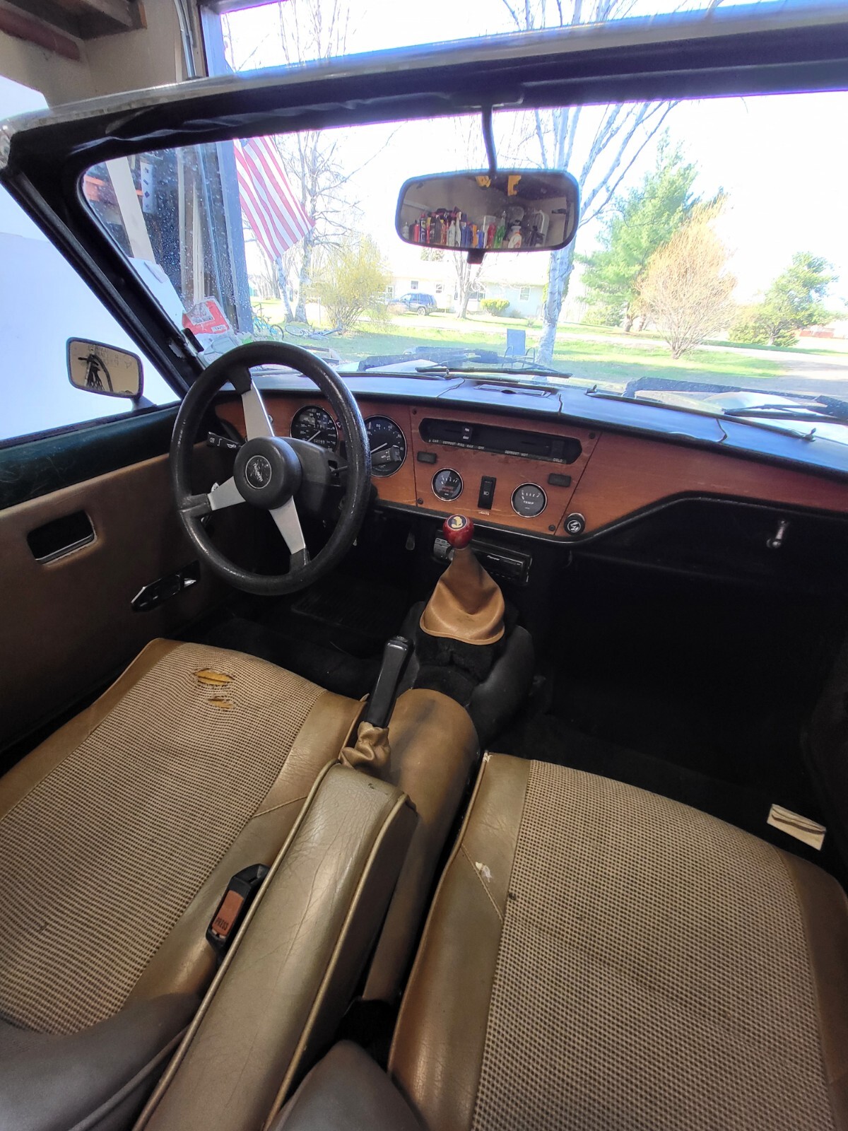 Triumph-Spitfire-1977-11