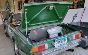 Triumph-Spitfire-1977-3